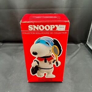 Vintage Ganz Snoopy Collector Doll Tennis Player NIB Peanuts Cartoon Dog Toy‎